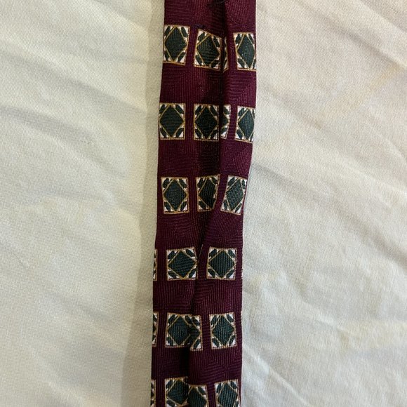 NEO Bill Blass 100% Silk Mens Tie Squares Necktie Wine Olive White Gold - Picture 8 of 8